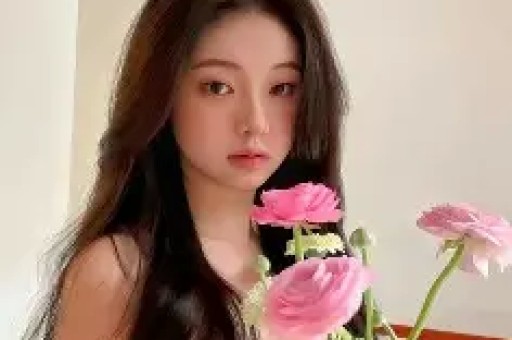 网红丹丹再翻车!印度火车没座位被她夸成一家团圆神设计！