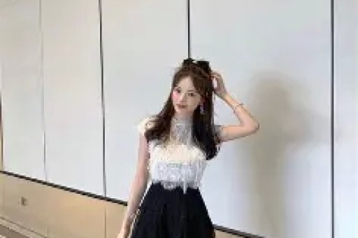 曾经的娱乐圈第一美人出道24年劈腿14名男星被骂公交车如今她怎么样了？